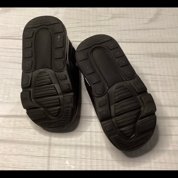 Nike 270 - Picture 6 of 6